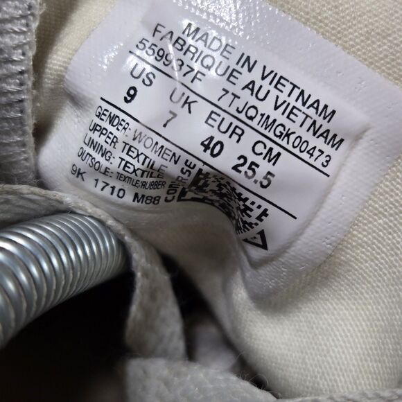 Converse Chuck Taylor All Star Women Size 9 Retro Y2K Style High Top White Shoes - Picture 8 of 13